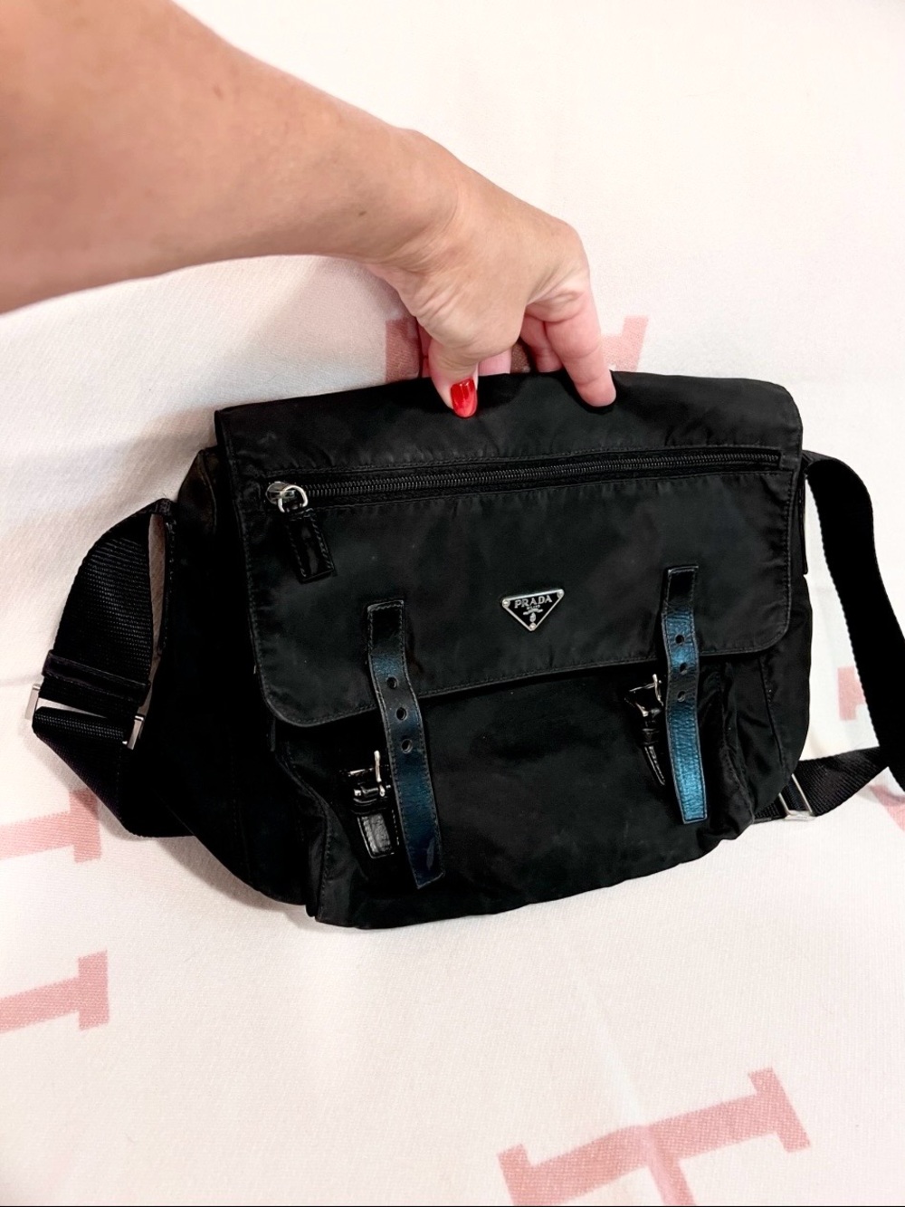 Prada✌🏻Black Nylon Messenger Bag! Offers welcome! - Picture 11 of 15